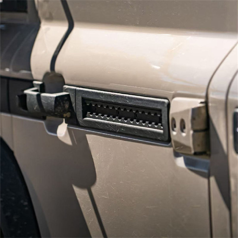 Traveler Mammoth INEOS Grenadier Side Door Expansion Rail